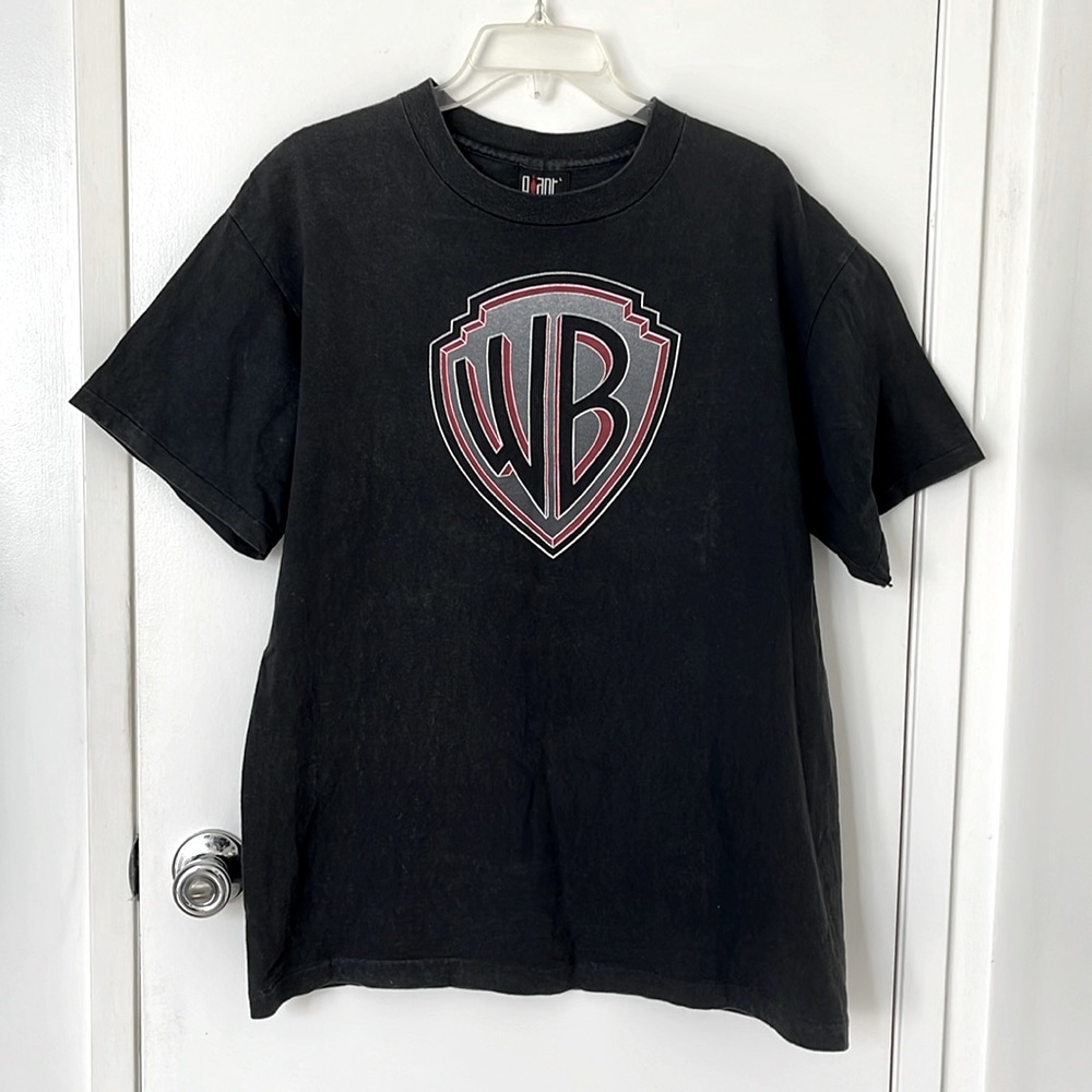 Warner Bros. ‘shield’ logo black t-shirt